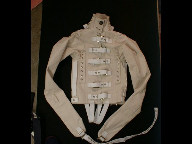 sj-front-01.jpg Front picture